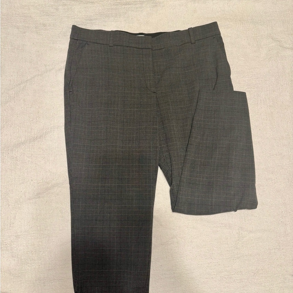 H&M Women's Gray Checkered Straight Leg Pants